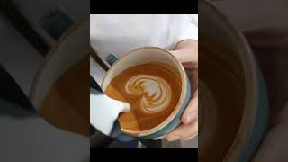 Ubermilk latte art
